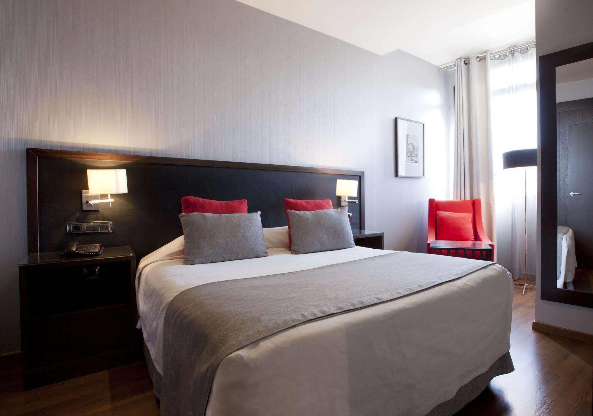 Suites Center Barcelona Buitenkant foto