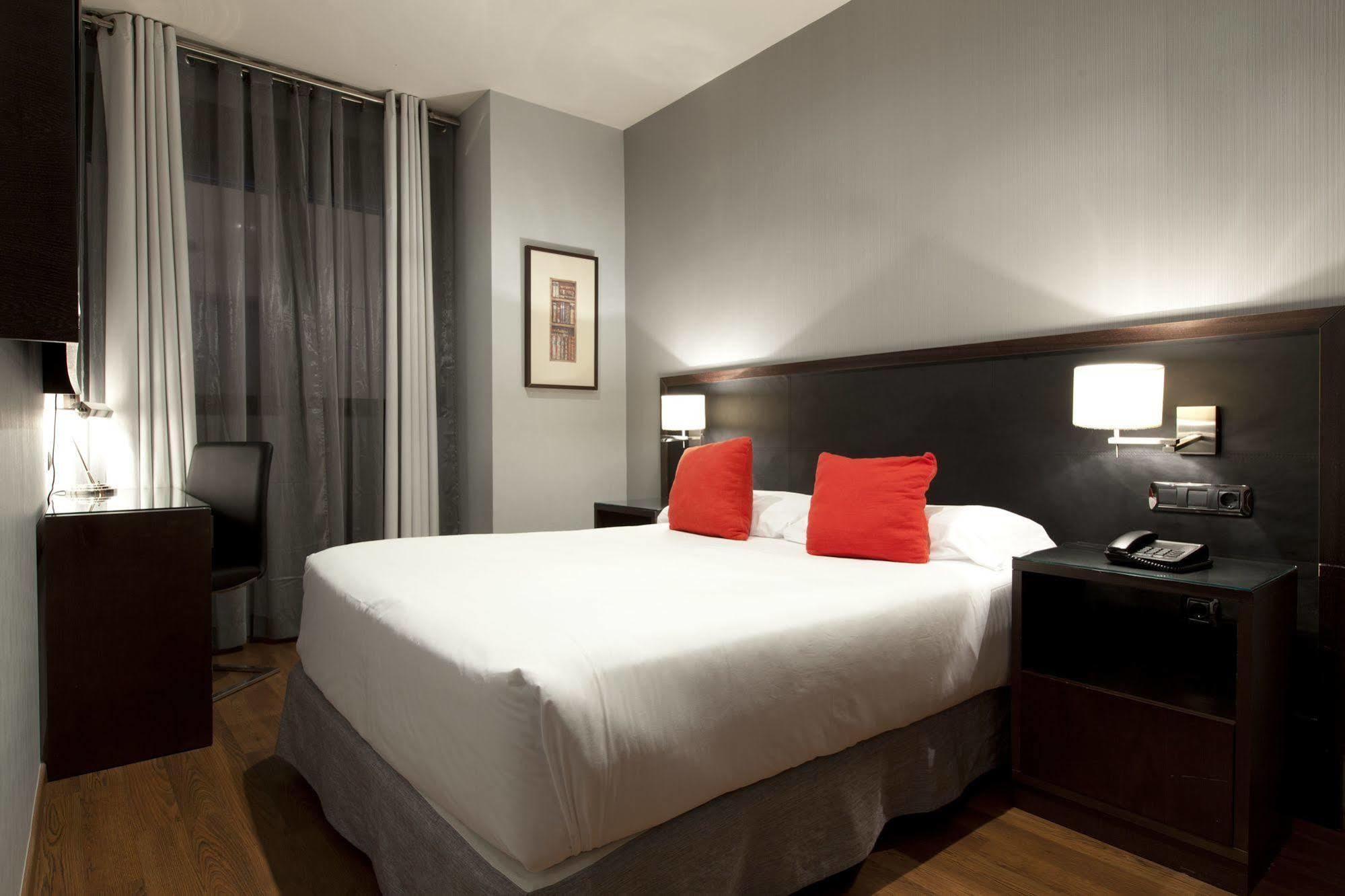 Suites Center Barcelona Buitenkant foto